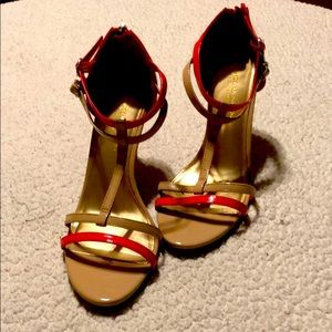 Christian Siriano Womens strappy heeled sandals